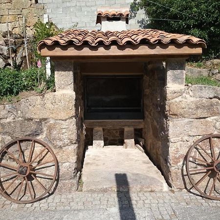 Albergue do Xurés Maus de Salas Exterior foto